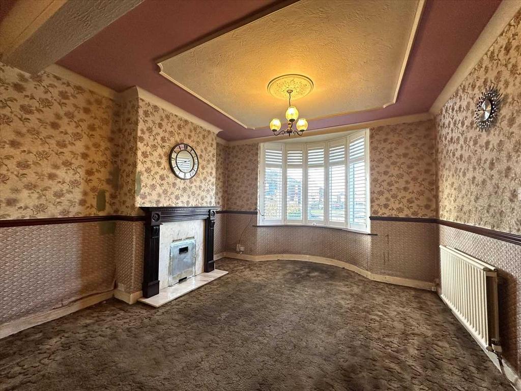 Entrance hall: