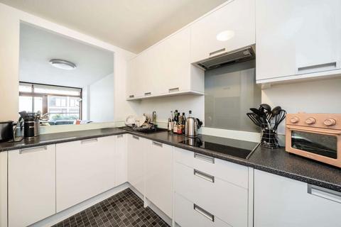 2 bedroom flat for sale, Barbican, London EC2Y