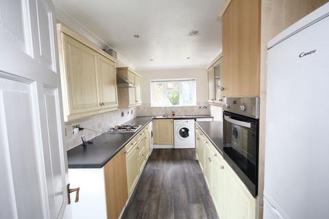 undefined, Bradshawe Waye, Uxbridge, UB8