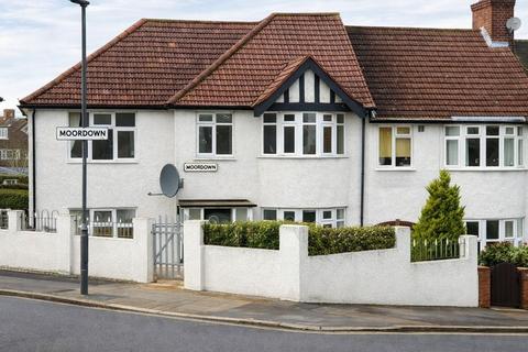 5 bedroom terraced house for sale, Moordown, London