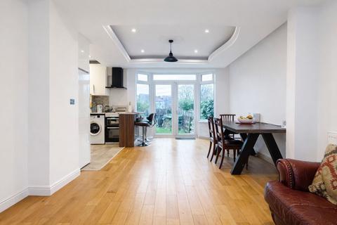 5 bedroom terraced house for sale, Moordown, London