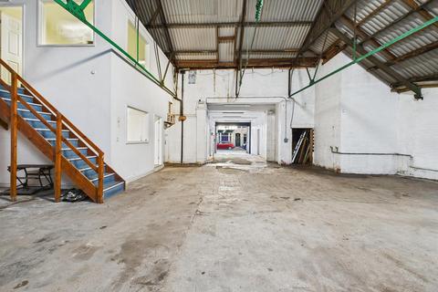 Garage to rent, Sherwood Street, Scarborough YO11