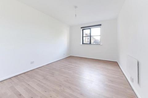 1 bedroom flat to rent, Somerset Gardens, White Hart Lane, London