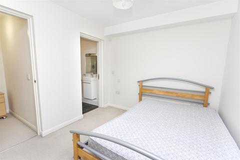 2 bedroom apartment to rent, Wentworth Avenue, Finchley