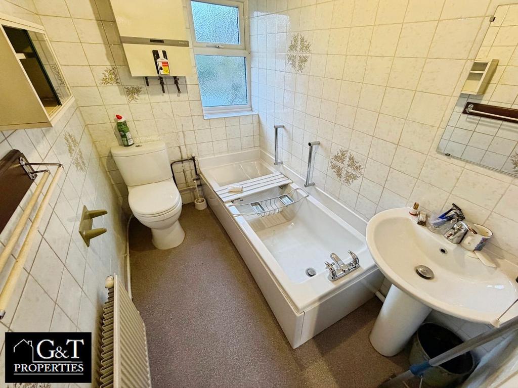 Family bathroom