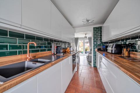 3 bedroom terraced house for sale, Bushfield Drive, Surrey RH1