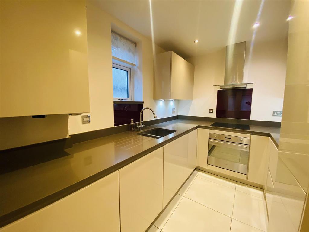 Kitchen: