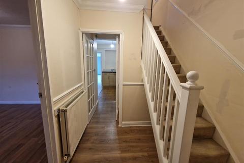 undefined, Huntsman Road, Hainault