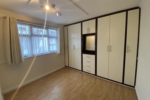 undefined, Huntsman Road, Hainault