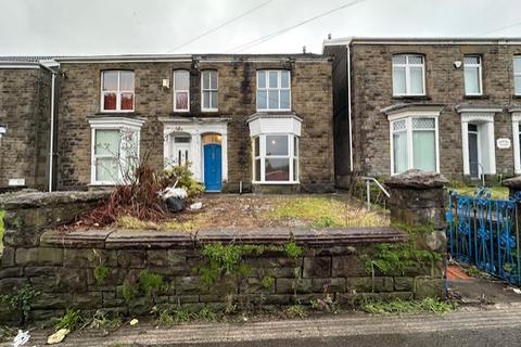 4 bedroom semi-detached house to rent, 47 Pentrepoeth Road Morriston Swansea