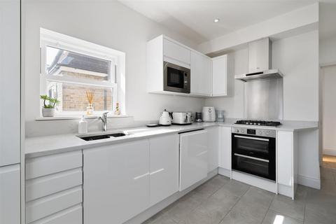 3 bedroom maisonette for sale, Milton Road, Wimbledon SW19
