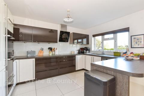 3 bedroom detached house for sale, Bedbury Lane, Freshwater, Isle of Wight