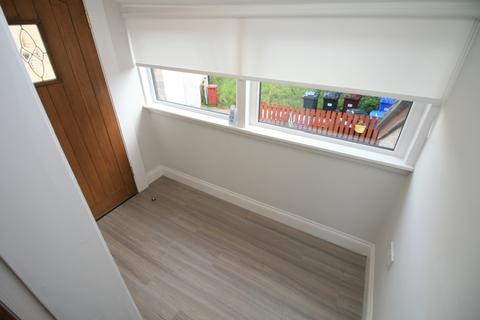 2 bedroom flat to rent, Hamilton Street, Carluke, South Lanarkshire, ML8