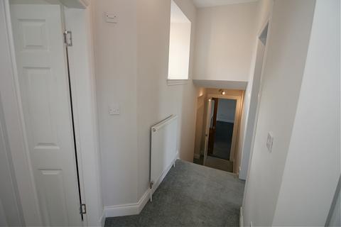 2 bedroom flat to rent, Hamilton Street, Carluke, South Lanarkshire, ML8