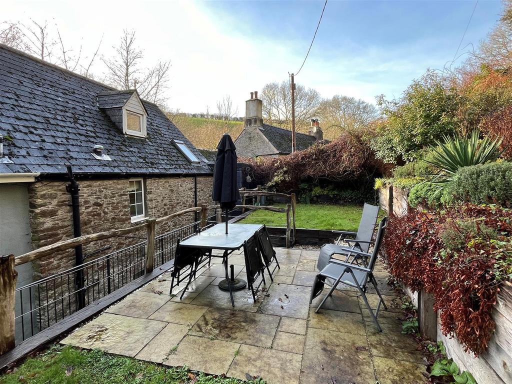 Garden 2.jpg