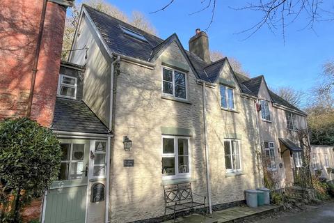 undefined, Embridge, Dartmouth