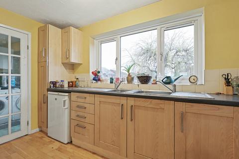 4 bedroom detached house for sale, Chipperfield Park Road, Bloxham OX15