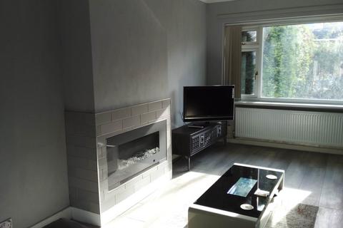 3 bedroom semi-detached house to rent, Linton Crescent, Leeds LS17