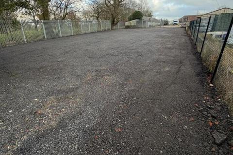 Land to rent, Greyfriars Ln Storrington RH20 4HE
