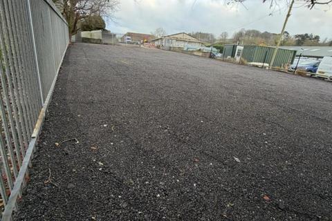Land to rent, Greyfriars Ln Storrington RH20 4HE