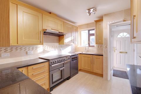 3 bedroom terraced house for sale, Greenacres Close, Rainham RM13