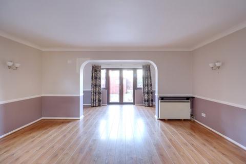 3 bedroom terraced house for sale, Greenacres Close, Rainham RM13
