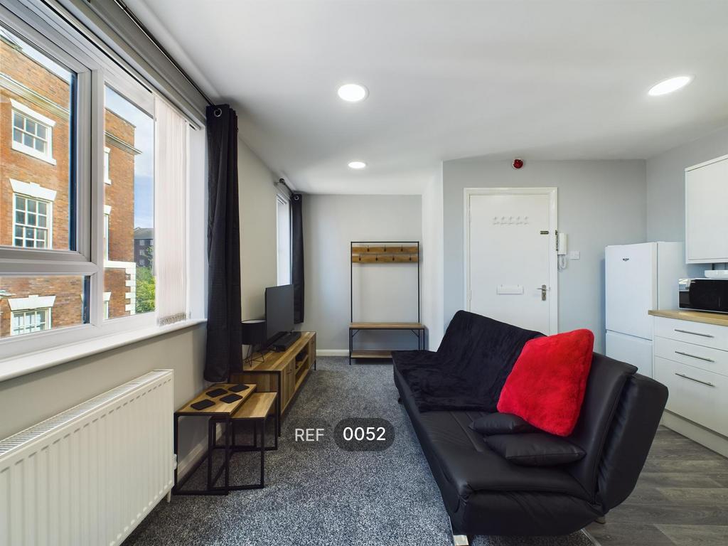 Kitchen &amp; Living area
