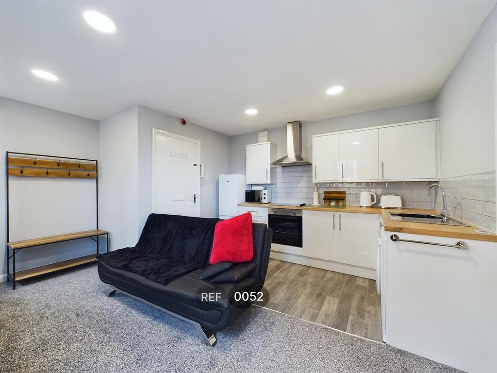 Kitchen &amp; Living area