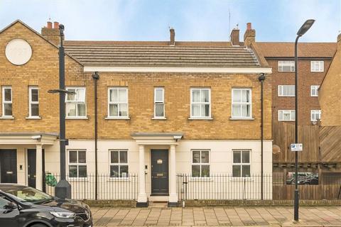 Haberdasher Street, London N1