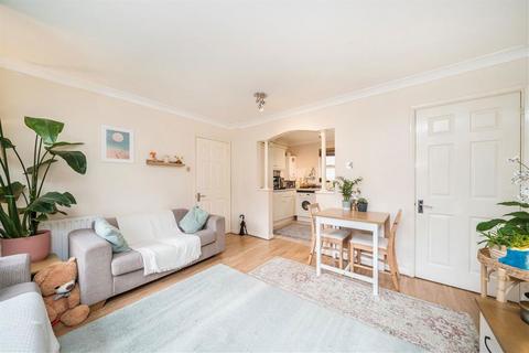 2 bedroom flat to rent, Haberdasher Street, London N1