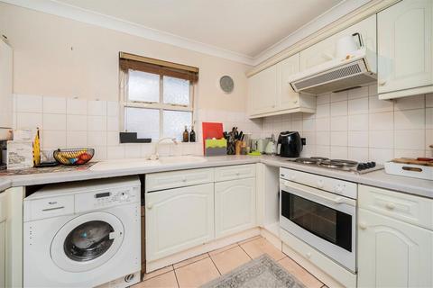 2 bedroom flat to rent, Haberdasher Street, London N1