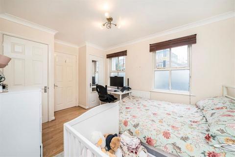 2 bedroom flat to rent, Haberdasher Street, London N1