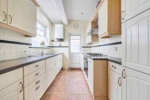 2 bedroom bungalow for sale, Cockmannings Road, Orpington BR5