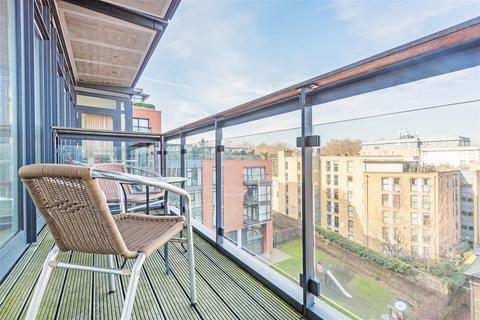 1 bedroom flat to rent, Hepworth Court, Grosvenor Waterside, Gatliff Road, London SW1W