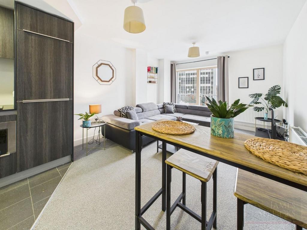 Apartment in Leicester - View 5