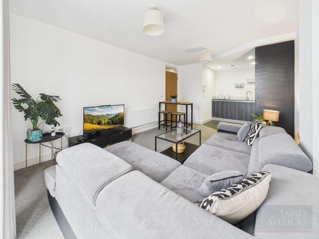 Apartment in Leicester - More