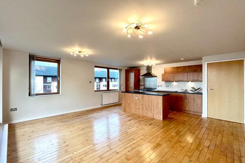 2 bedroom flat to rent, Queen Elizabeth Gardens, New Gorbals, Glasgow, G5