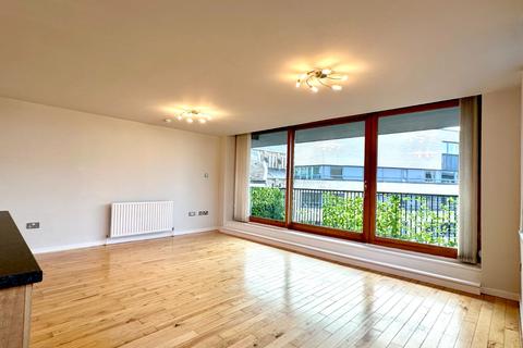 2 bedroom flat to rent, Queen Elizabeth Gardens, New Gorbals, Glasgow, G5