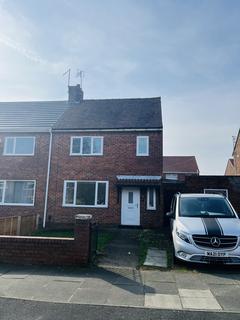 2 bedroom semi-detached house to rent, 15 Norfolk Avenue