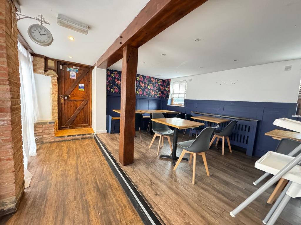 Rear Lounge Area