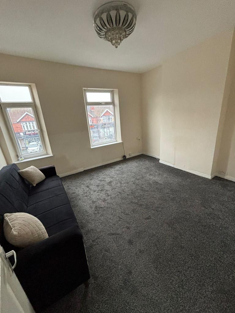 1 bed flat to rent Mauldeth Road, Manchester M14