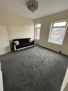 1 bedroom flat to rent, Manchester, M14