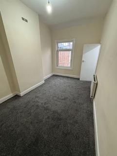 1 bedroom flat to rent, Manchester, M14