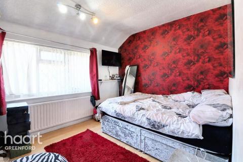 Stanhope Road, Greenford