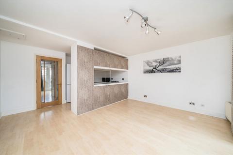1 bedroom flat for sale, Clarence Street, Kingston Upon Thames KT1