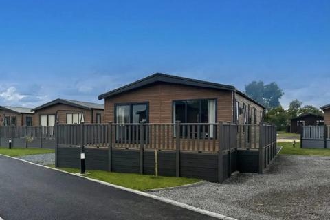 3 bedroom park home for sale, Oakwood Retreat York
