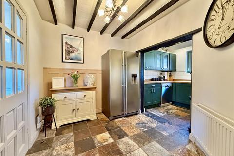 2 bedroom semi-detached house for sale, Loves Walk, Writtle, Chelmsford