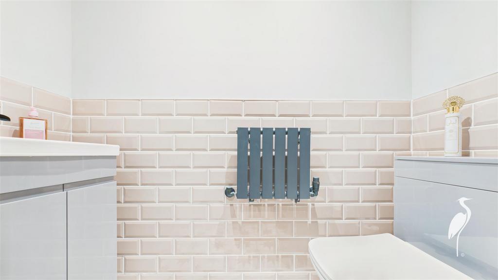 Cloakroom/WC