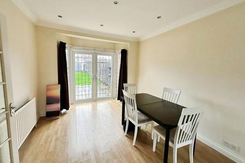 undefined, Launceston Gardens, Perivale, UB6