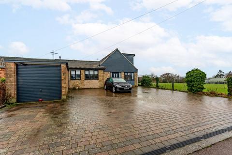 5 bedroom detached house for sale, Kingfisher Court, Oulton Broad South